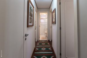 Image 9 - 922558