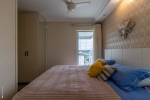 Image 14 - 922558