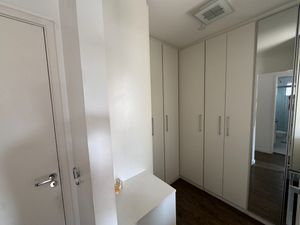 Image 34 - 922559