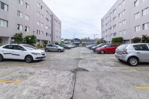 Image 31 - 922562
