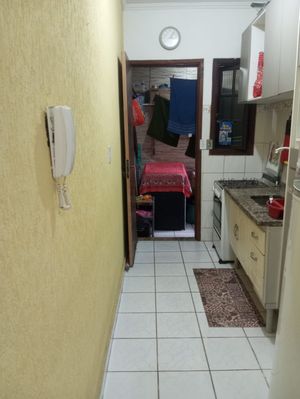 Image 9 - 922564
