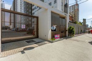 Image 16 - 922574