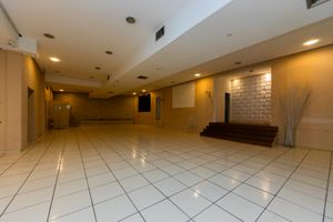 Image 8 - 922581
