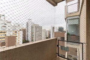 Image 3 - 922582