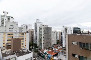 Image 5 - 922582
