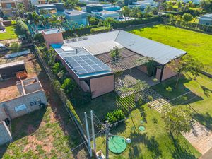 Image 3 - 922585
