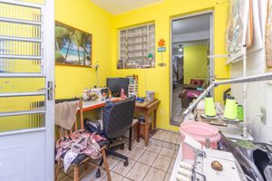 Image 37 - 922587