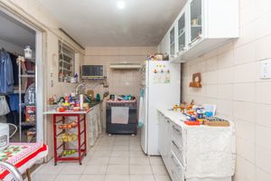 Image 29 - 922587