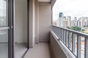 Image 6 - 922588