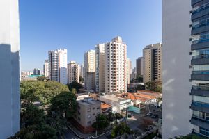 Image 18 - 922592