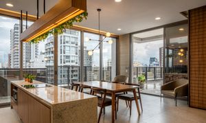 Image 4 - 922595