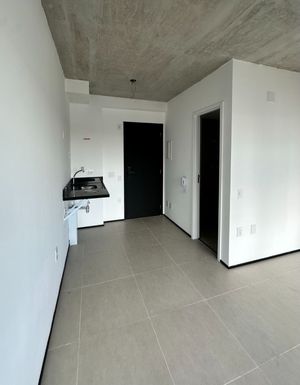 Image 24 - 922595