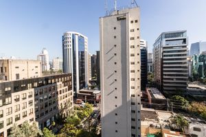 Image 4 - 922597