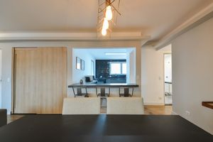 Image 4 - 922598