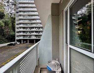 Image 23 - 922600