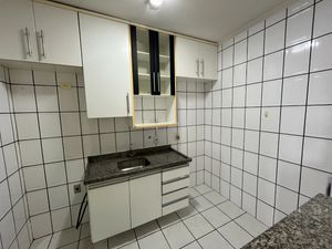 Image 11 - 922604