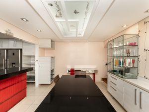 Image 31 - 922612