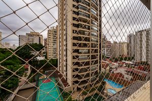 Image 16 - 922618
