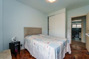 Image 23 - 922618