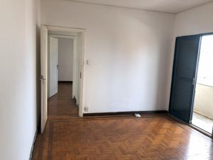 Image 21 - 922621