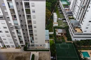 Image 11 - 922628