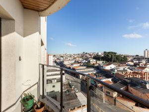 Image 9 - 922631