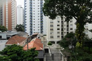 Image 8 - 922633