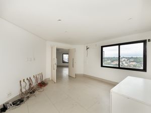 Image 24 - 922640