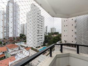 Image 19 - 922640