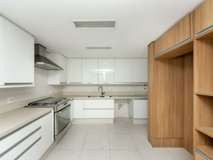 Image 31 - 922640