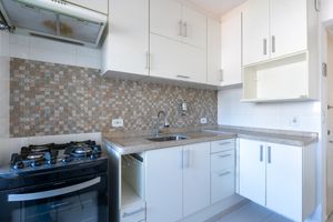 Image 3 - 922642