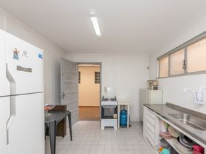 Image 11 - 922660