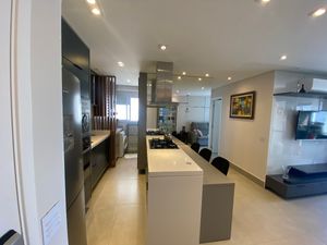 Image 1 - 922665