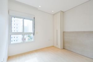 Image 44 - 922666