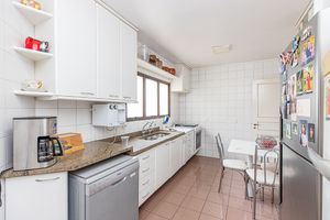 Image 30 - 922678