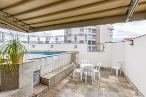 Image 11 - 922678