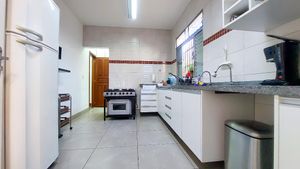 Image 32 - 922688