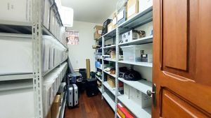 Image 24 - 922688