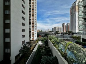 Image 64 - 922689
