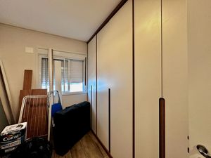 Image 19 - 922689