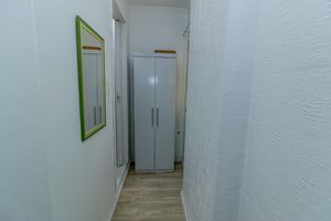 Image 34 - 922691