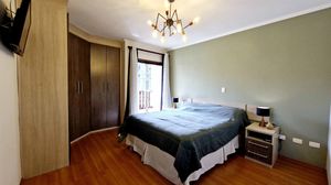 Image 19 - 922692