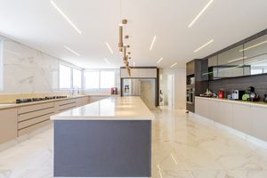 Image 31 - 922693