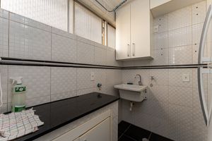 Image 30 - 922694