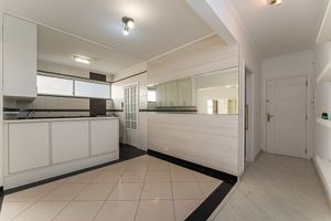 Image 3 - 922694