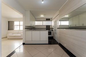 Image 5 - 922694