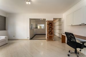 Image 1 - 922694