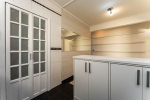 Image 31 - 922694