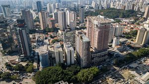 Image 15 - 922694