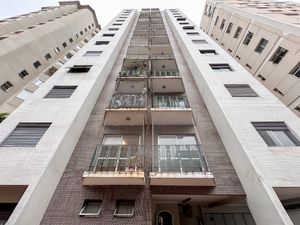 Image 19 - 922695